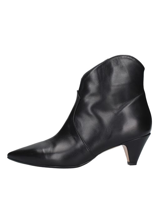 Ankle and ankle boots Black ANNA F. | VF1195_ANNANERO