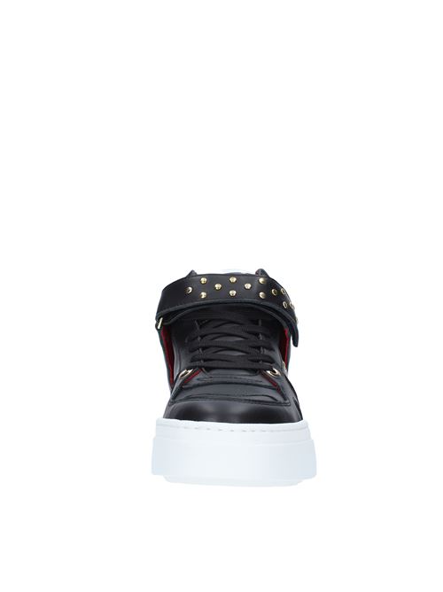 Sneakers in pelle con borchie ED PARRISH | RK05NERO BORCHIE