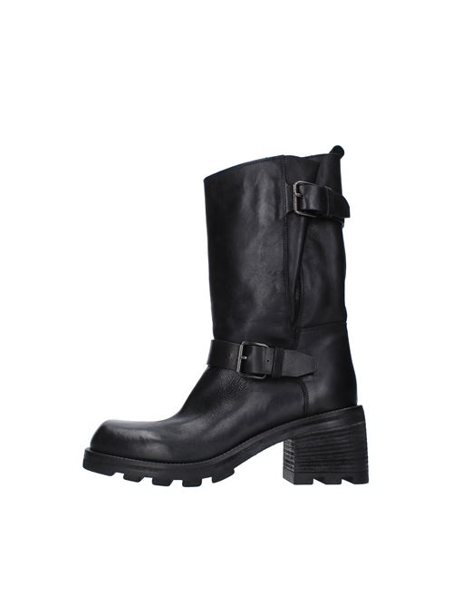 Leather ankle boots with buckles ELENA IACHI | E2708 NERONERO