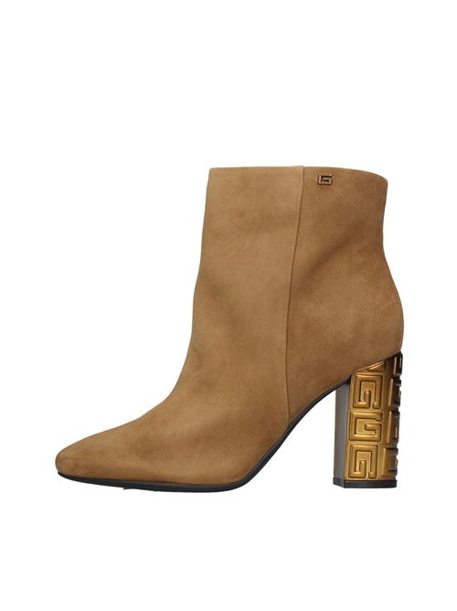 Ankle and ankle boots Brown GUESS | VF0107_GUESMARRONE