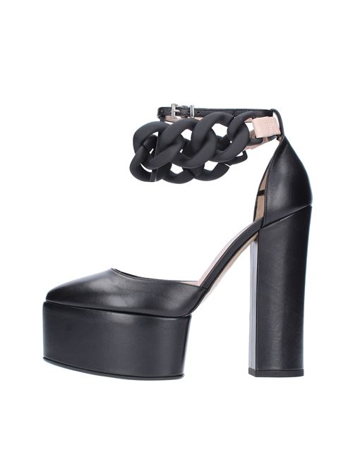 Leather pumps with removable chain N°21 | 1205NERO