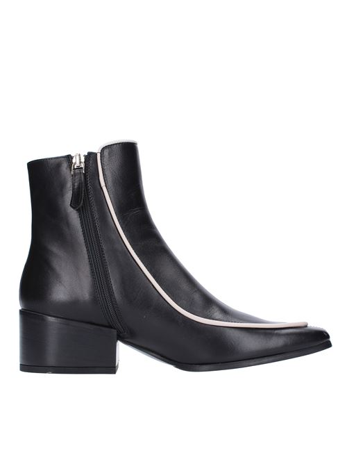 Nappa leather ankle boots with buckle ROBERTO FESTA | SEATTLENERO