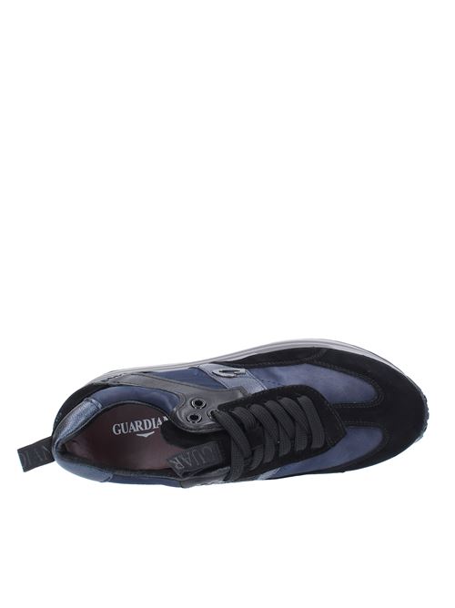 Sneakers modello AGW004310 in camoscio e tessuto GUARDIANI | AGW004310BLU-NERO