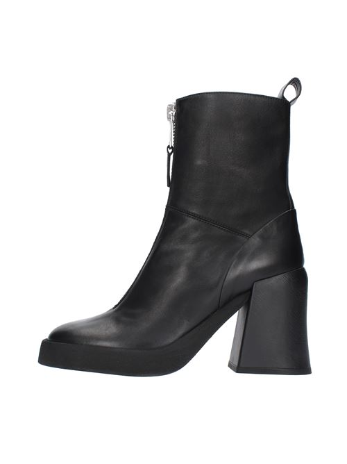 Ankle boots model A5283 in leather STRATEGIA | A5283NERO