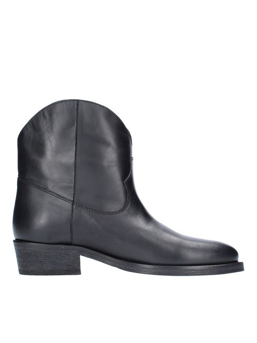 MALIBU' VIA ROMA Texan ankle boots in leather VIA ROMA 15 | 3946NERO