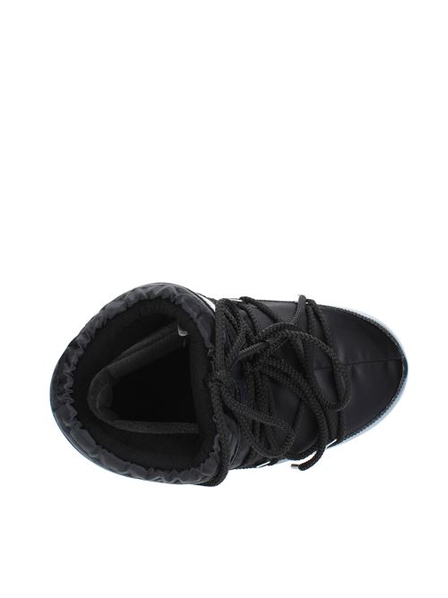 Snow boots model ICON LOW GLANCE MOON BOOT made of water-repellent technical nylon.  MOON BOOT | 140935NERO