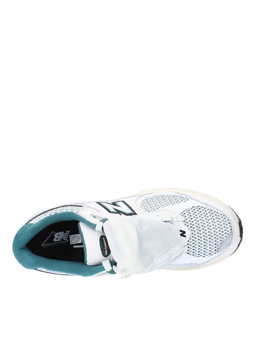 2002R New Balance trainers in leather and mesh NEW BALANCE | M2002RVDBIANCO-VERDE