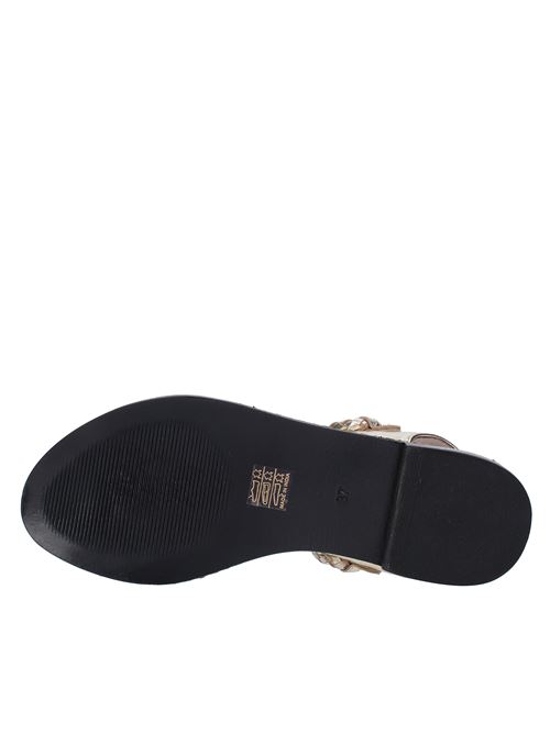 Flat thong sandals made of leather HADEL | 1SA516KOWVORO