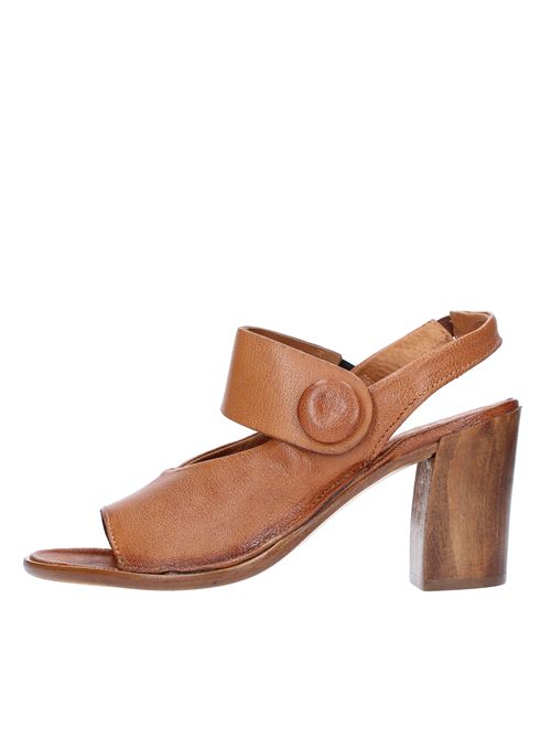 Leather sandals HUNDRED 100 | W633-03 BUFALOCUOIO