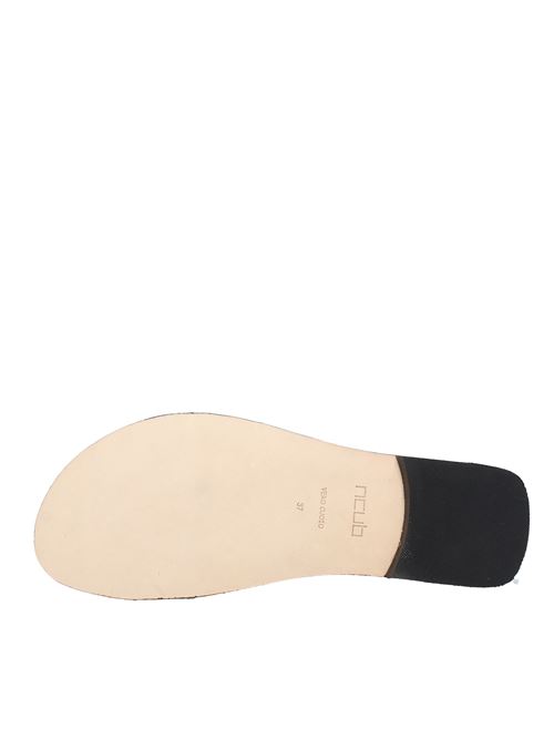 Flat sandals made of leather NCUB | VD0695NERO E ORO