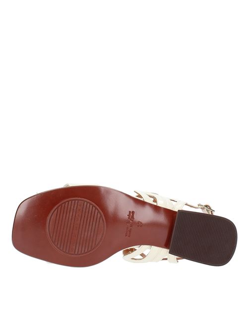 Leather sandals CHIE MIHARA | TENKOPANNA