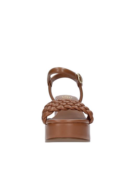 OAK02 model sandals in nappa leather ASH | OAK02CANNELLA