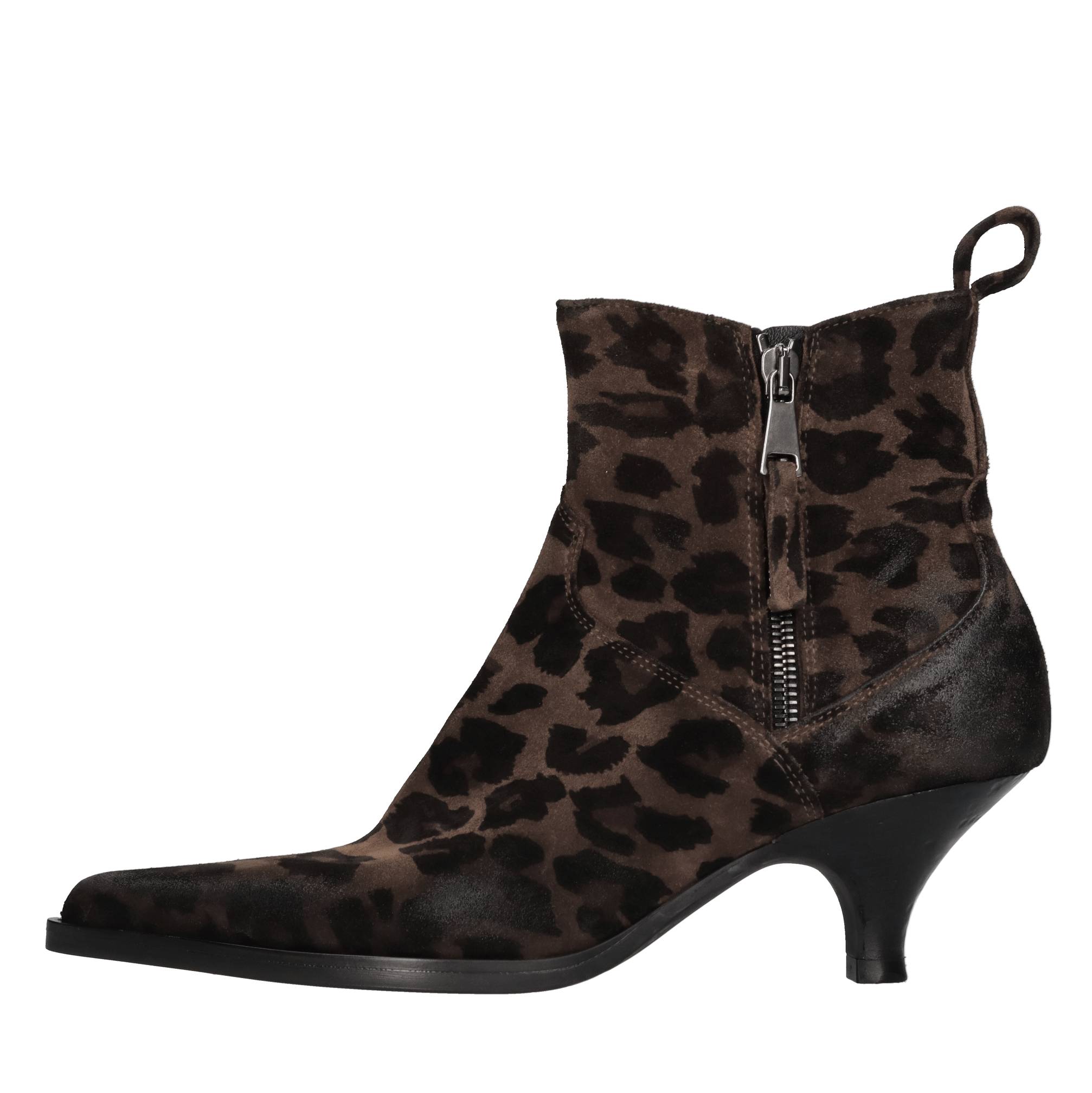 Stivaletti modello E4308 in camoscio