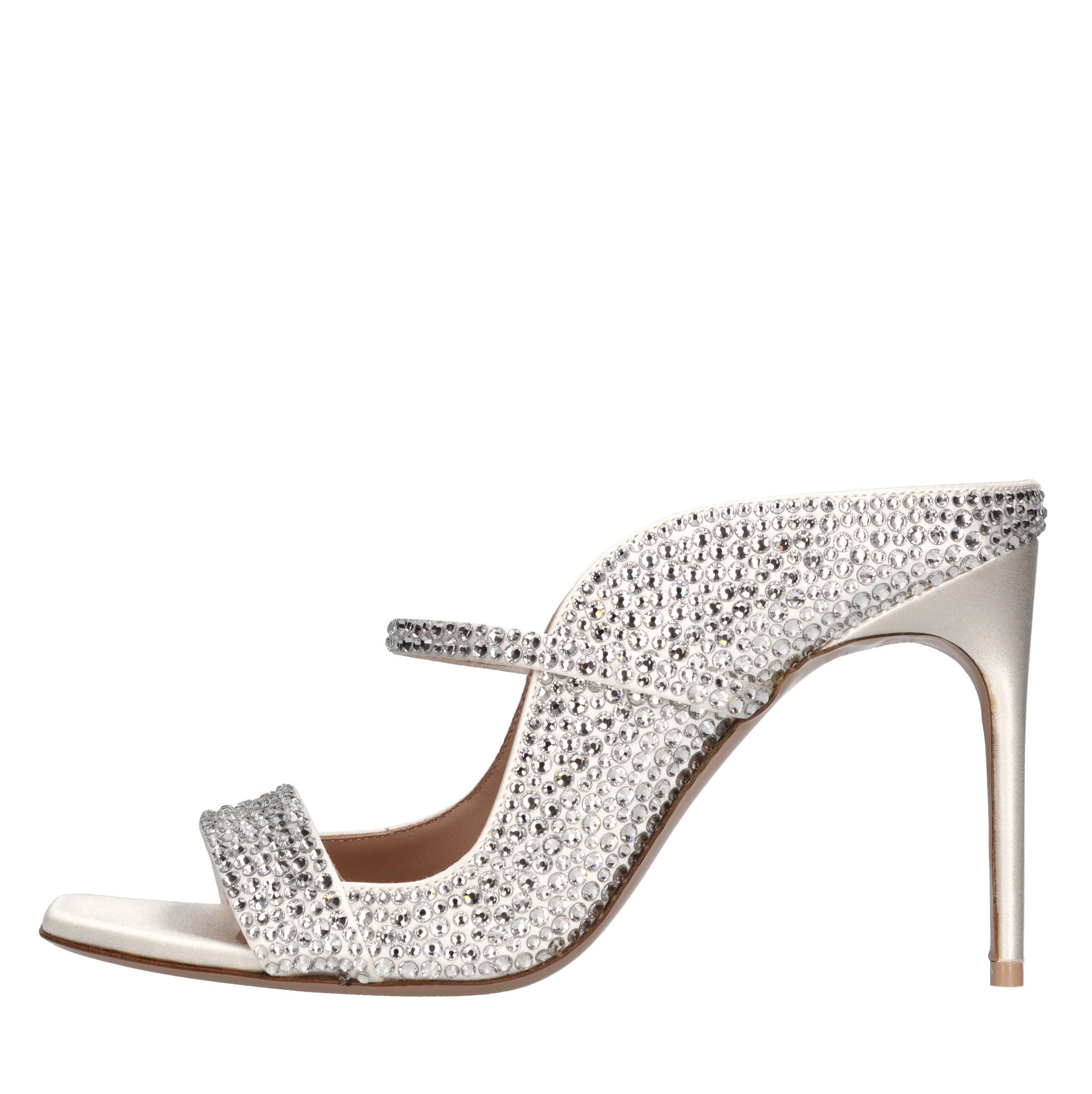 Mules modello Carlotta in raso e strass
