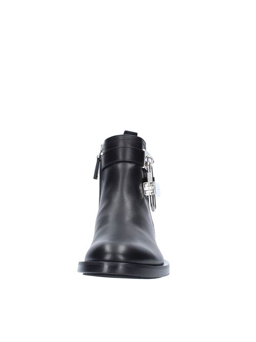 Stivaletti in pelle GIVENCHY | BE602PE0YPNERO