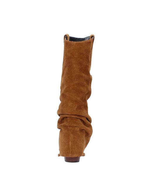 Stivali modello 22ISP37603 in camoscio N°21 | SP37306MARRONE