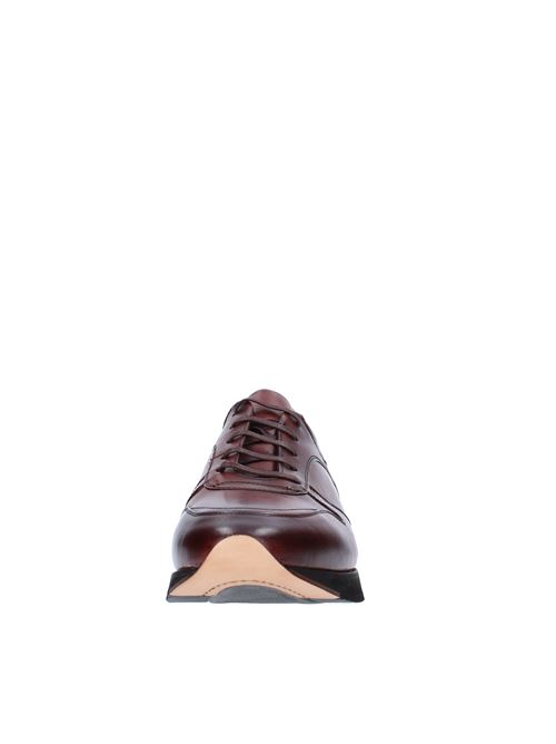 Stringata sportiva in pelle WEXFORD | 51-01RUM