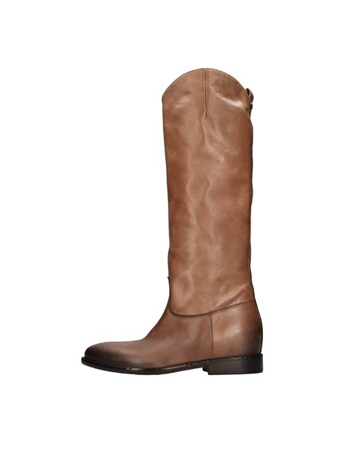  RUSSELL&BROMLEY | REINTAN