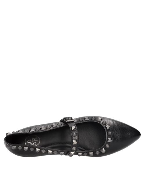 Ballerine modello Beatnik in pelle e borchie ASH | BEATNIK02NERO