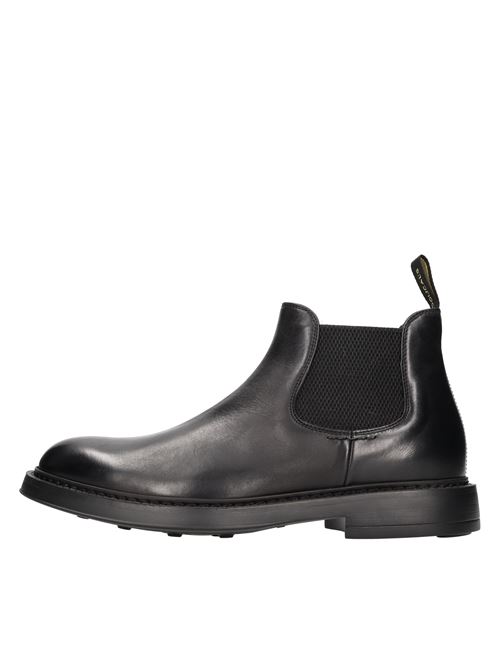 TRIUMPH model Beatles ankle boots in leather DOUCAL'S | DU1384BRUXUF188NN00NERO