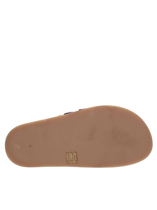 Flat leather and studded sandals STRATEGIA | F42BIANCO
