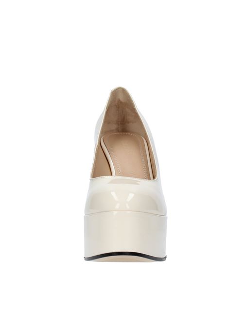 Patent leather pump model 241206 RUSSELL&BROMLEY | 241206BIANCO