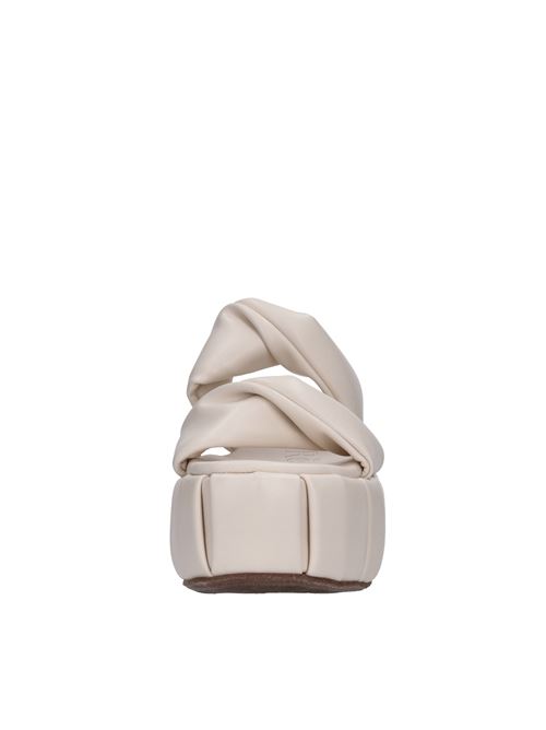 Leather mules THEMOIRE' | TMSR24LYN81SHELL
